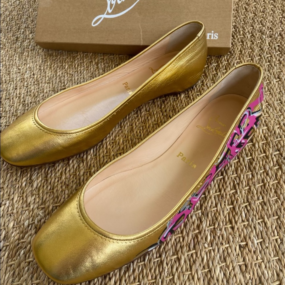 BRAND NEW Christian Louboutin Rare Graffiti Flats Size 42